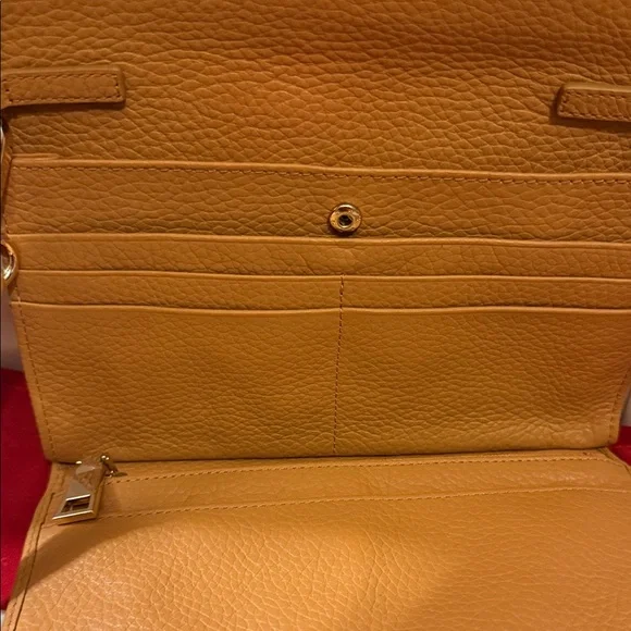 Chico’s Convertible Crossbody Bag Wallet Clutch Leather Purse - Picture 3 of 9